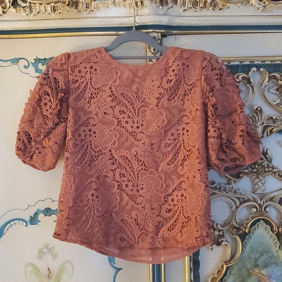 Blush colored lace top by Express - Picture 1 of 4